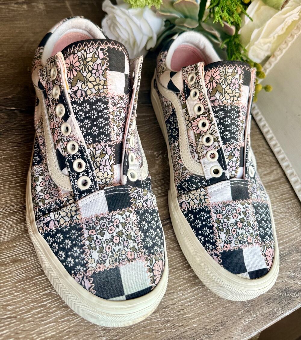 Vans Old Skool Floral Patchwork Black Pink Retro Low Top Sneakers - 8.5